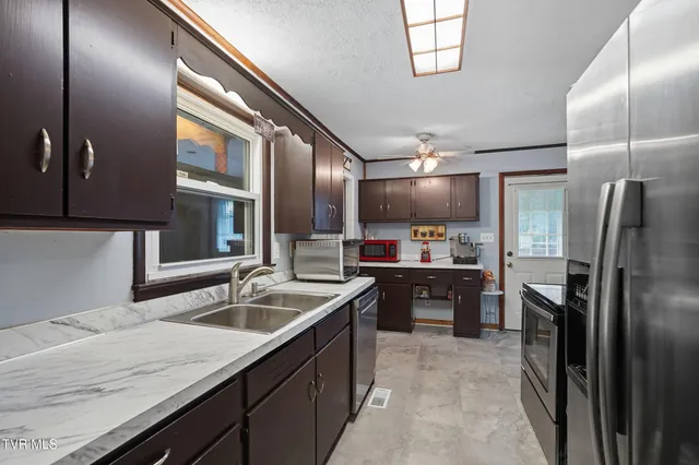 $259,000 | 2104 Osborne Street, Bristol, VA 24201