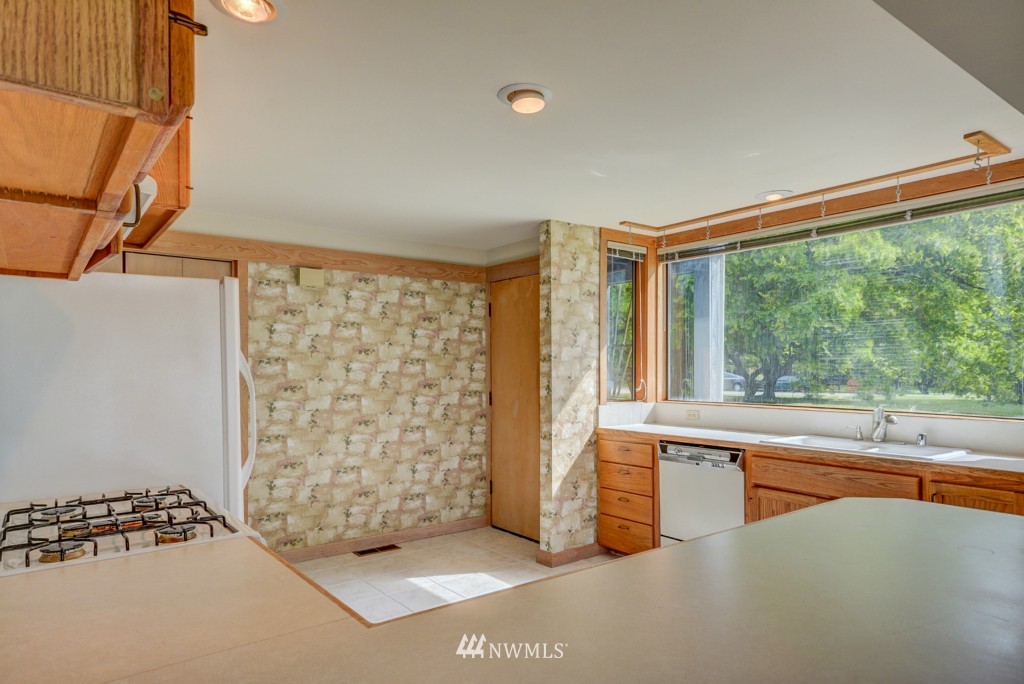 5274 South Apollo Road Langley, WA 98260 - Photo 10 of 25 Gallery Image 10