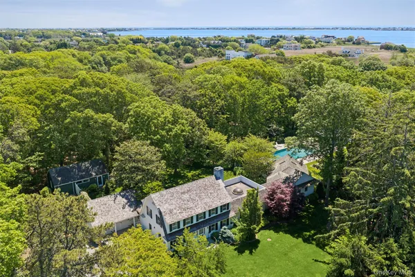 $7,500,000 | 18 Jagger Lane, Westhampton, NY 11977