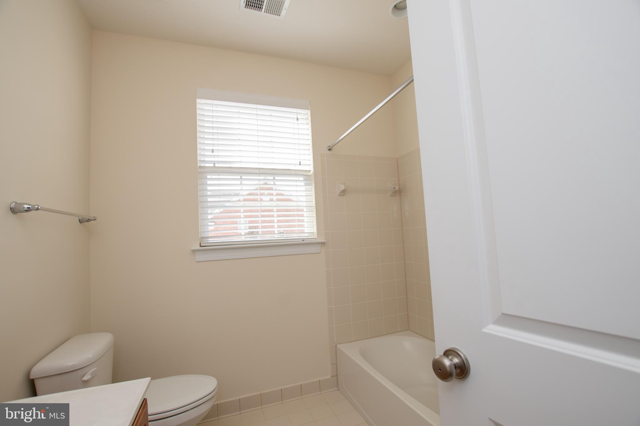 44 Steeplechase Drive La Plata, MD 20646 - Photo 37 of 47 Hall bathroom on bedroom level