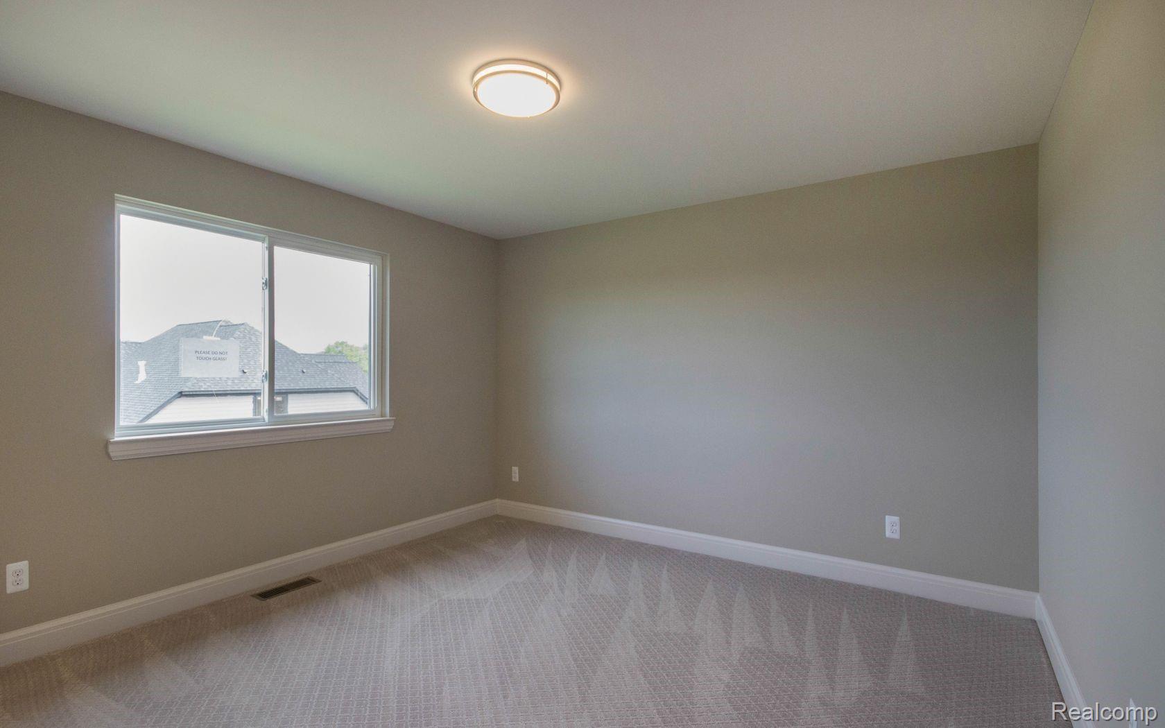 1719 Traceky Drive Rochester, MI 48306 - Photo 35 of 39 36.jpg