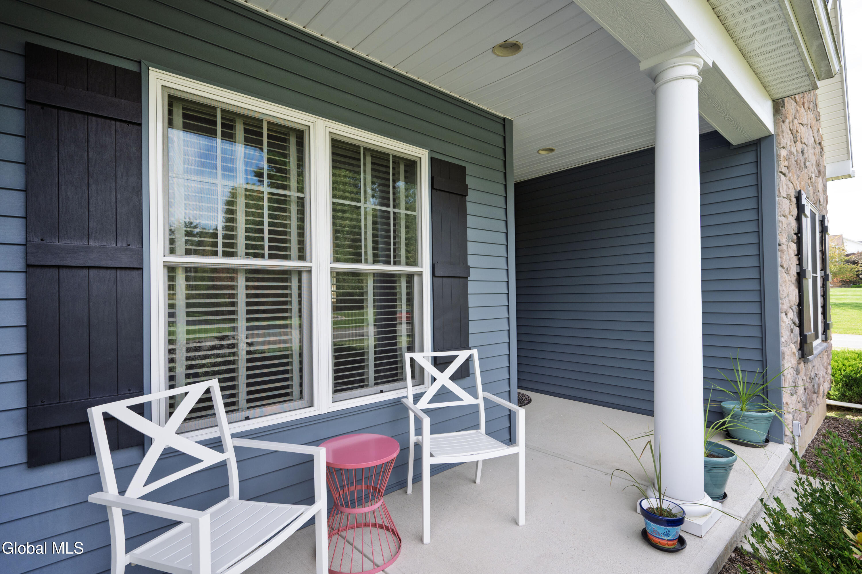 29 Trotter Road Bethlehem, NY 12158 - Photo 4 of 33 Front Porch