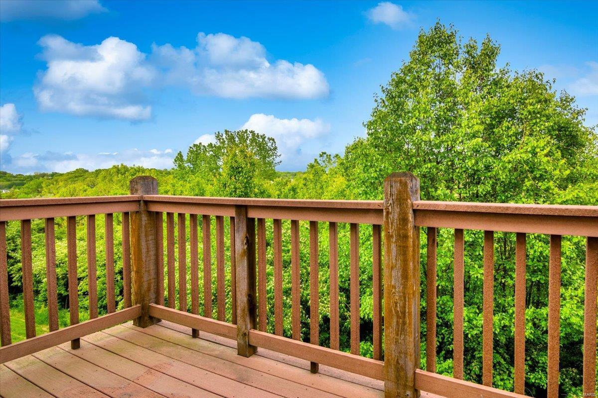 1828 Ridgeview Cir Drive Ballwin, MO 63021 - Photo 11 of 45