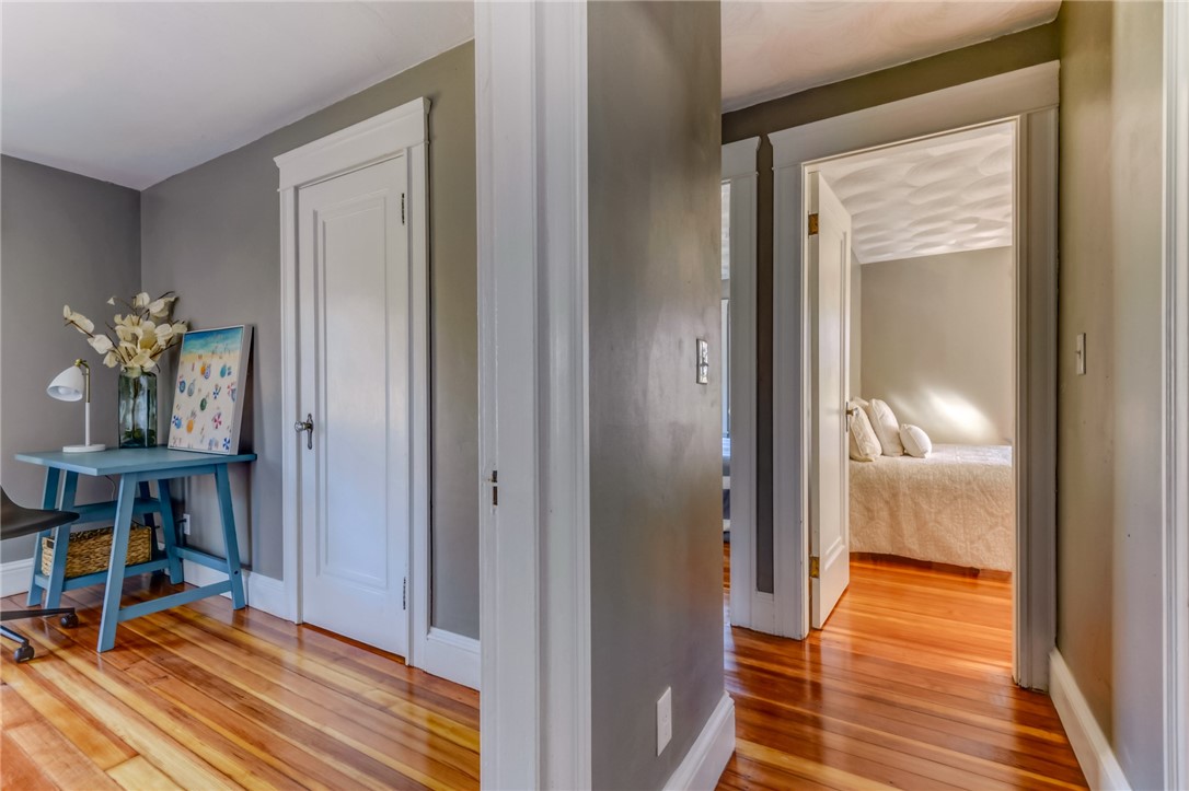 42 Mayfair Road Warwick, RI 02888 - Photo 22 of 34 Gallery Image 22