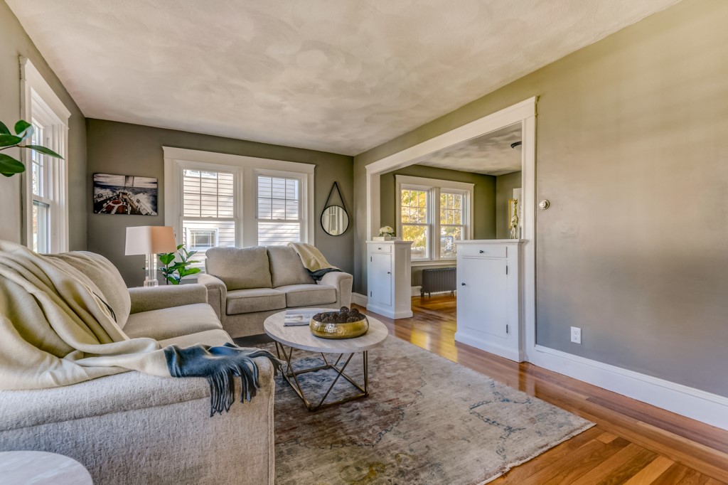 42 Mayfair Road Warwick, RI 02888 - Photo 5 of 34 Gallery Image 5