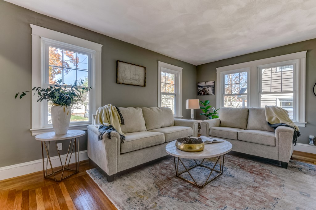 42 Mayfair Road Warwick, RI 02888 - Photo 6 of 34 Gallery Image 6