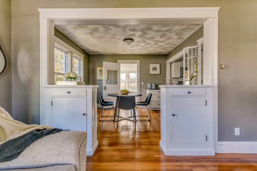 42 Mayfair Road Warwick, RI 02888 - Photo 7 of 34 Gallery Image 7