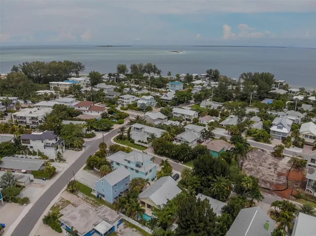 $2,875,000 | 796 Jacaranda Road, Anna Maria, FL 34216