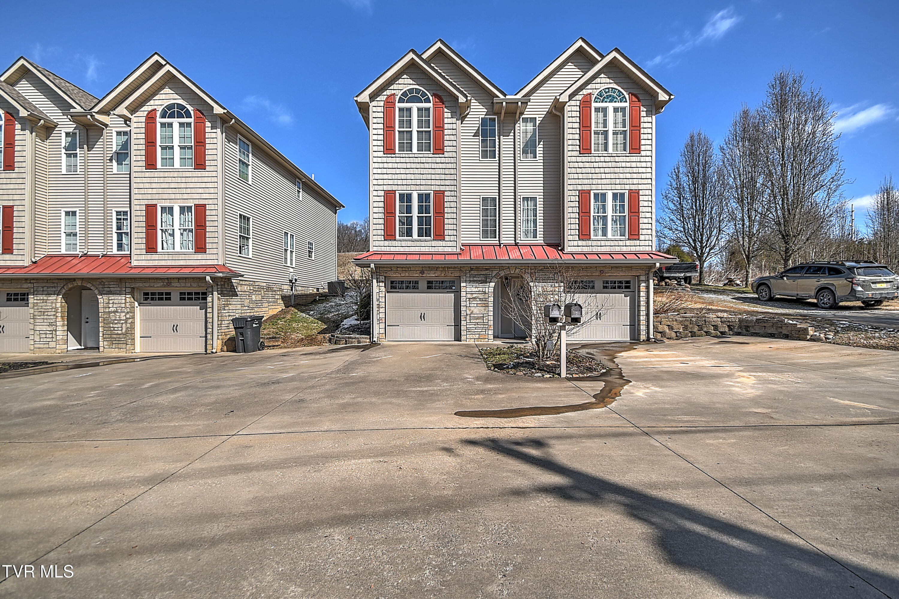 22 Earhart Road, Unit 22 Bluff City, TN 37618 - Photo 1 of 45 22 Earhart GC-46