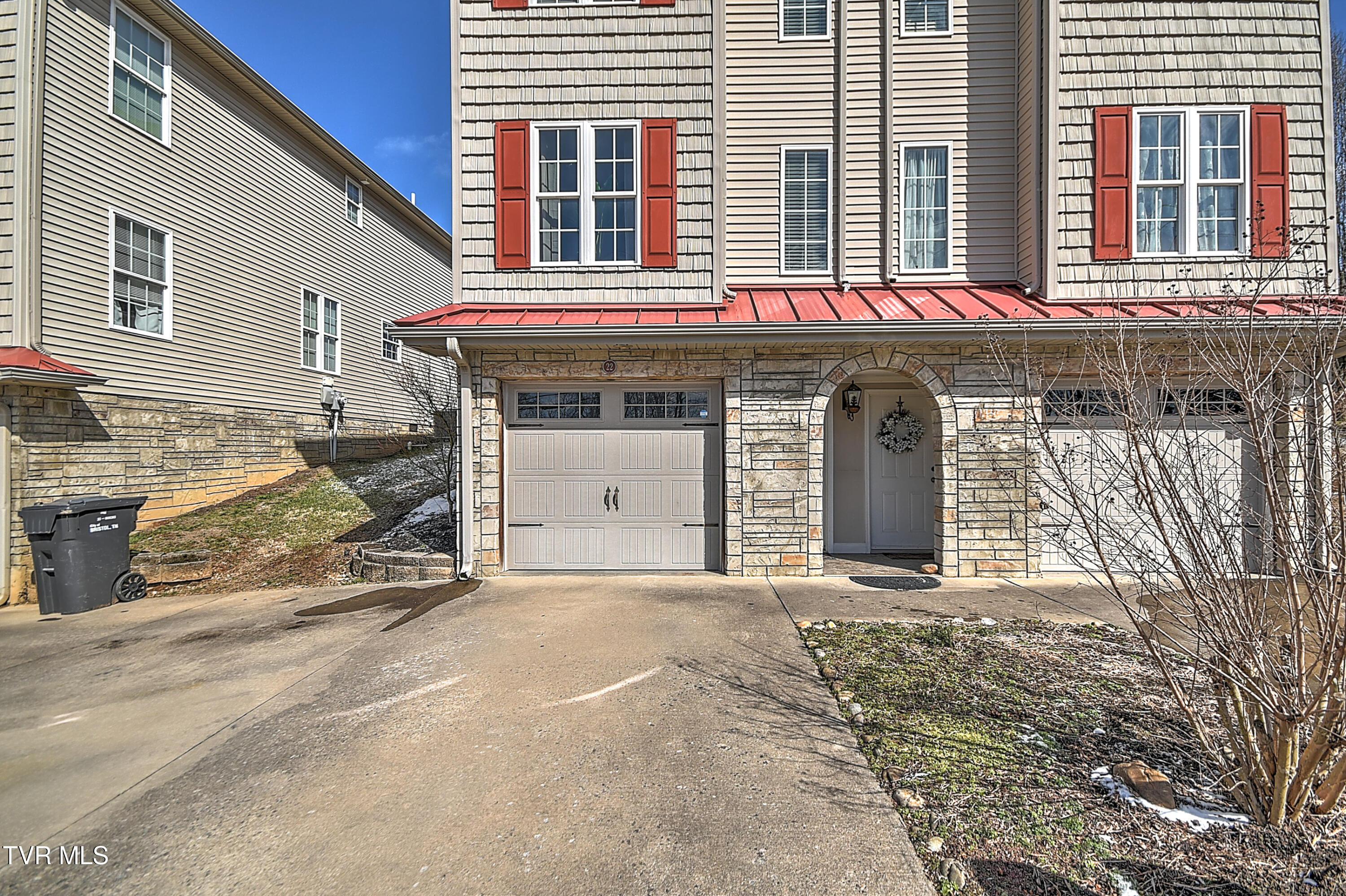 22 Earhart Road, Unit 22 Bluff City, TN 37618 - Photo 3 of 45 22 Earhart GC-48