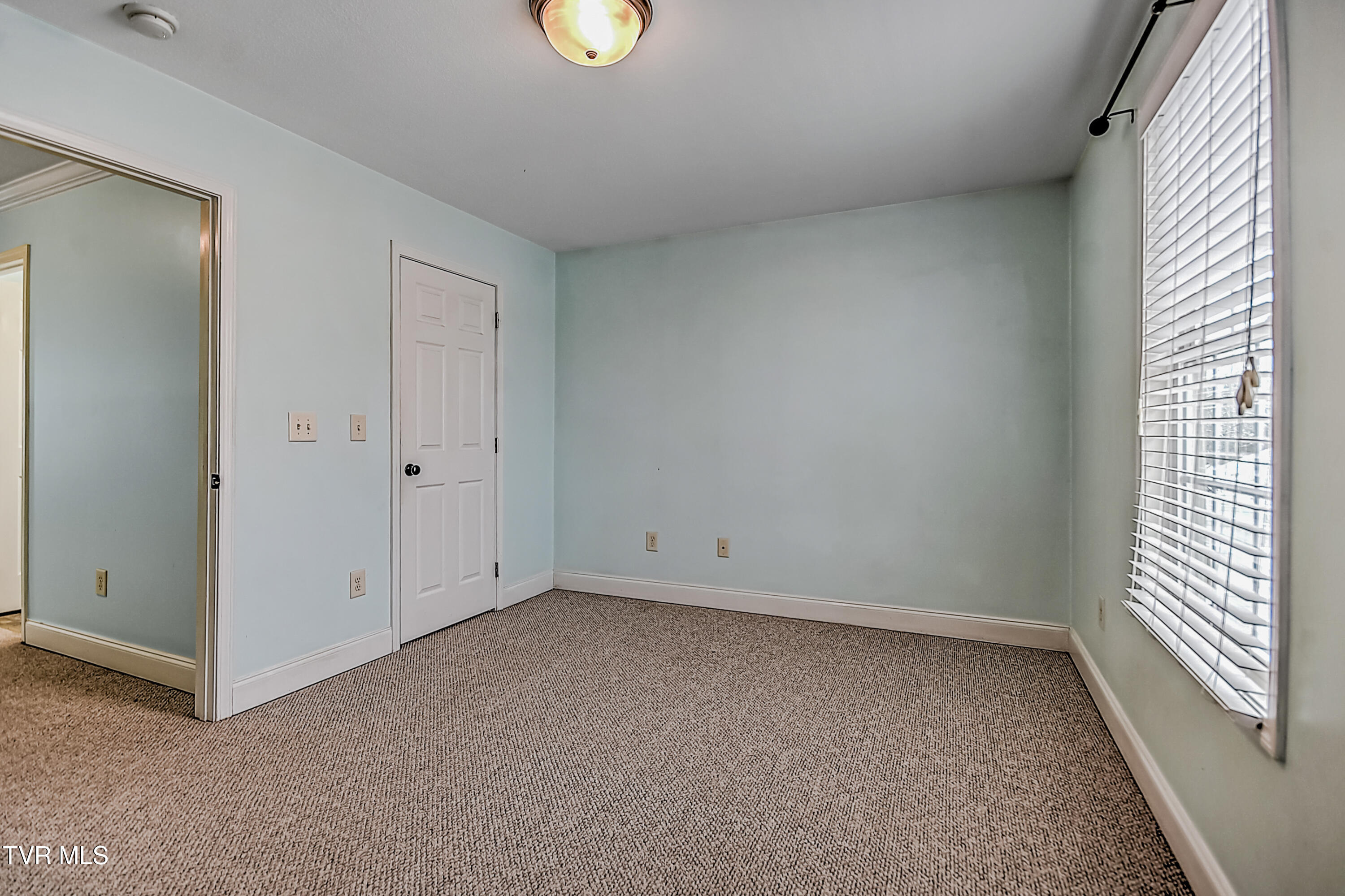 22 Earhart Road, Unit 22 Bluff City, TN 37618 - Photo 32 of 45 22 Earhart GC-34