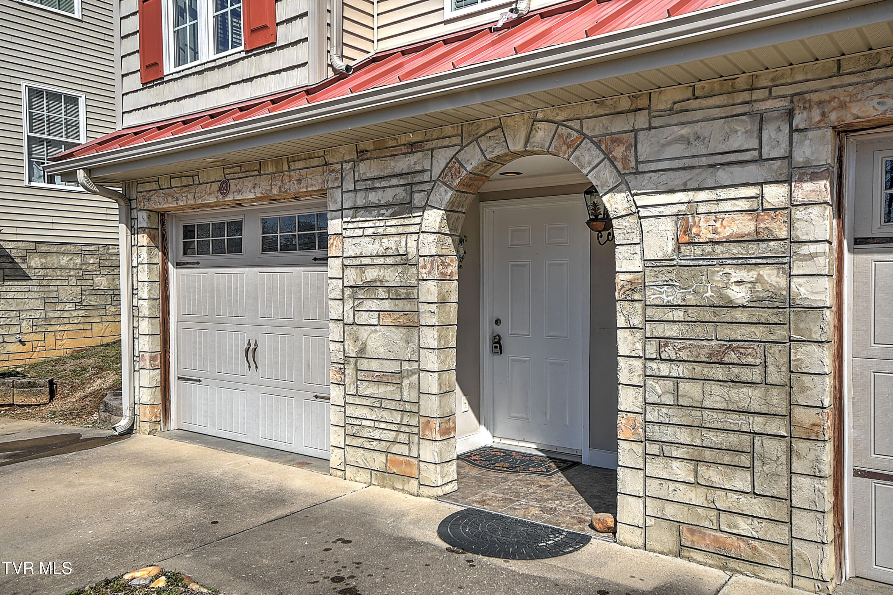 22 Earhart Road, Unit 22 Bluff City, TN 37618 - Photo 4 of 45 22 Earhart GC-49