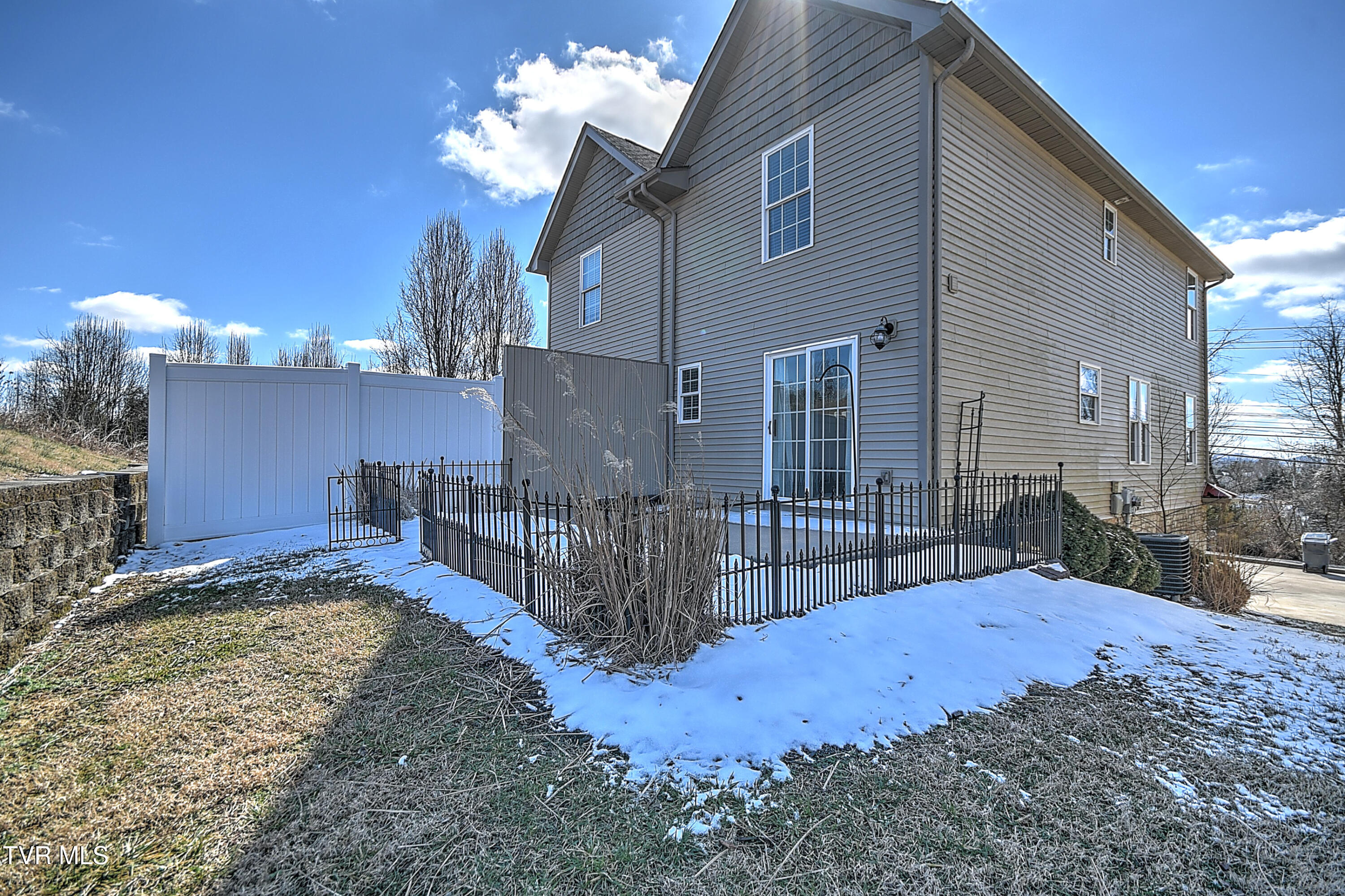 22 Earhart Road, Unit 22 Bluff City, TN 37618 - Photo 41 of 45 22 Earhart GC-50