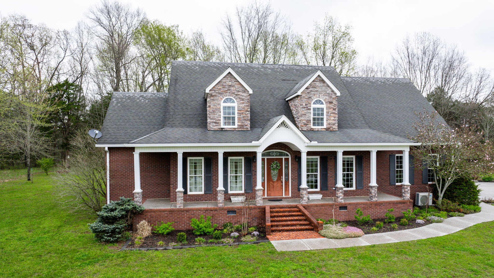 3664 Whippoorwill Road Lebanon, TN 37090 - Photo 28 of 69 a front view of house with yard and green space