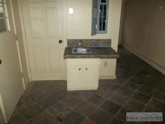 404 Chester Br Road Linville, NC 28646 - Photo 16 of 22 Gallery Image 16