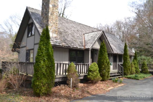 404 Chester Br Road Linville, NC 28646 - Photo 4 of 22 Gallery Image 4
