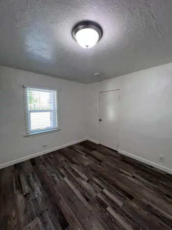 $1,550 | 230 West Pinedale Avenue, Pinedale, CA 93650