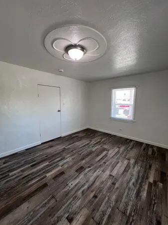 $1,550 | 230 West Pinedale Avenue, Pinedale, CA 93650