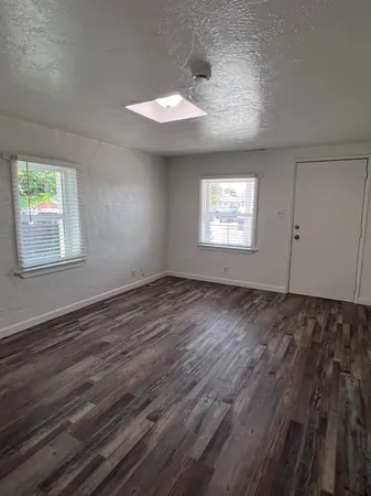 $1,550 | 230 West Pinedale Avenue, Pinedale, CA 93650