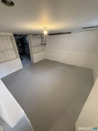 $2,400 | 133 Ocean Avenue, Bridgeport, CT 06605