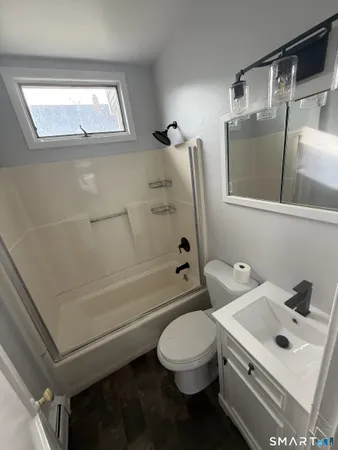 $2,400 | 133 Ocean Avenue, Bridgeport, CT 06605