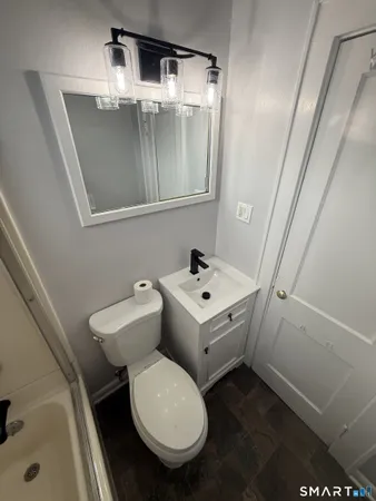 $2,400 | 133 Ocean Avenue, Bridgeport, CT 06605