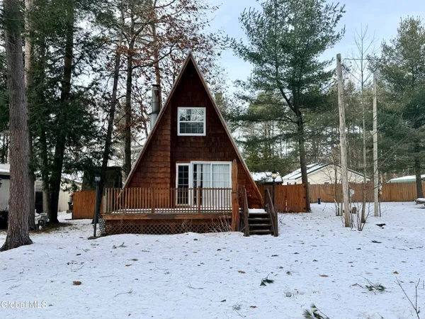 $235,000 | 103 Florence Avenue, Northampton, NY 12117