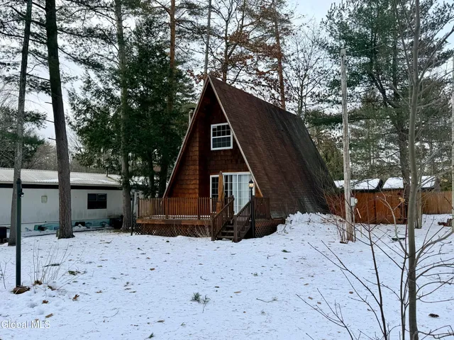 $235,000 | 103 Florence Avenue, Northampton, NY 12117