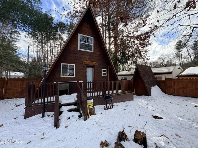 $235,000 | 103 Florence Avenue, Northampton, NY 12117