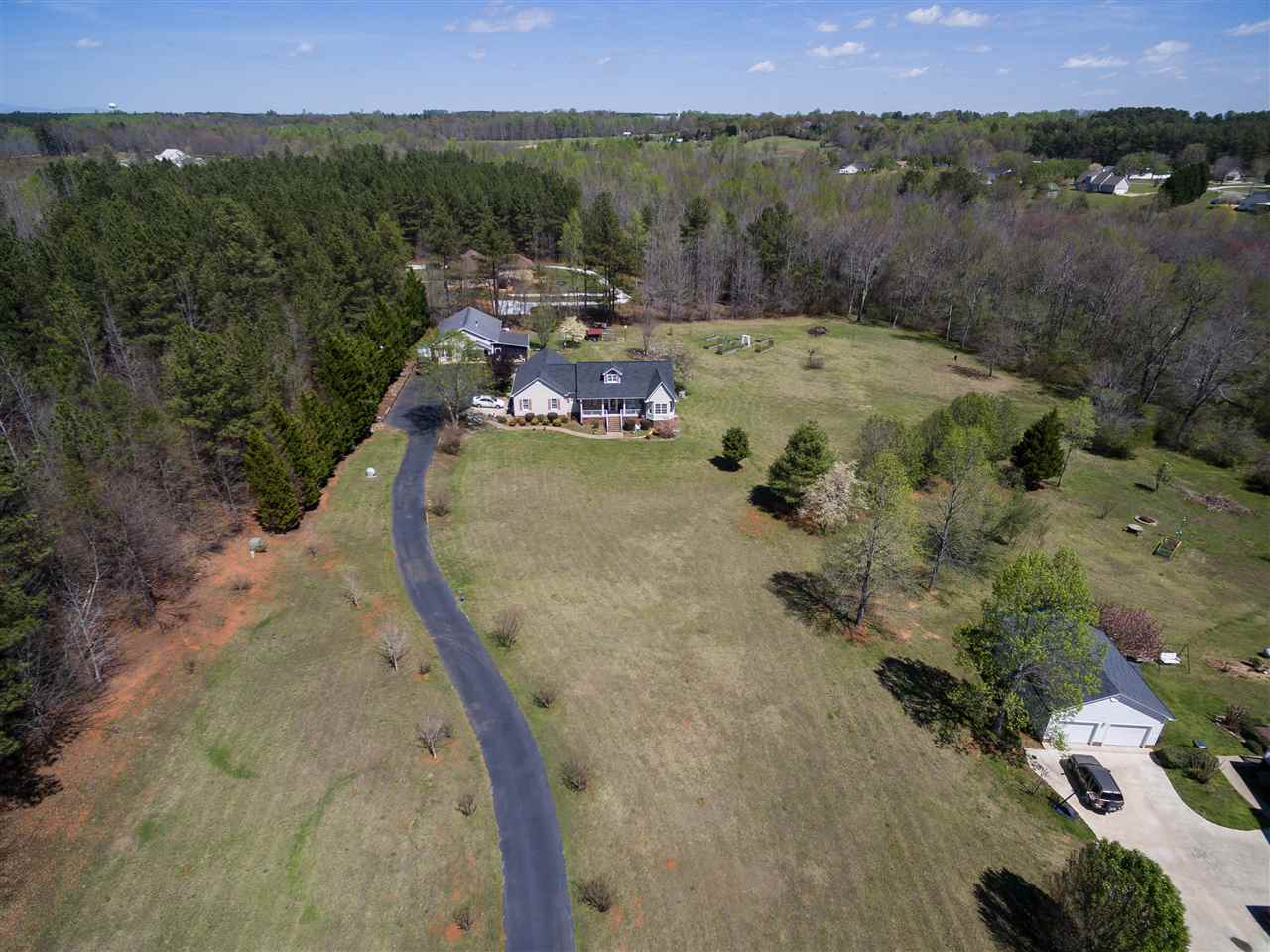119 Spring Valley Road Inman, SC 29349 - Photo 4 of 24