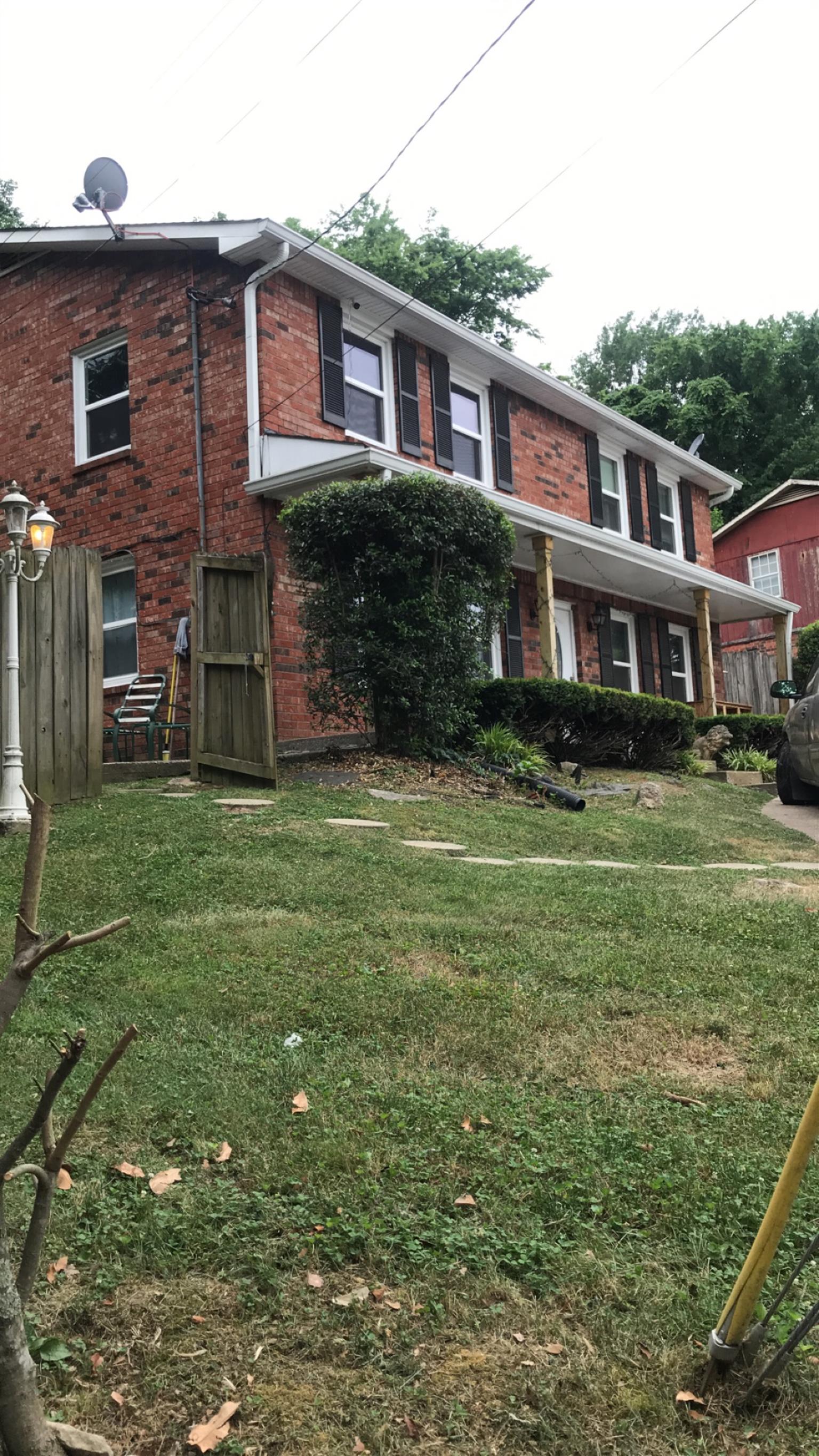 5189 Hilson Road Nashville, TN 37211 - Photo 1 of 10 Circular Driveway