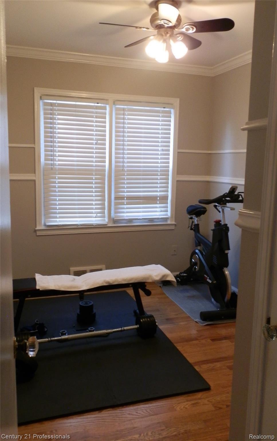 3329 Chester Road Royal Oak, MI 48073 - Photo 14 of 17 13.jpg