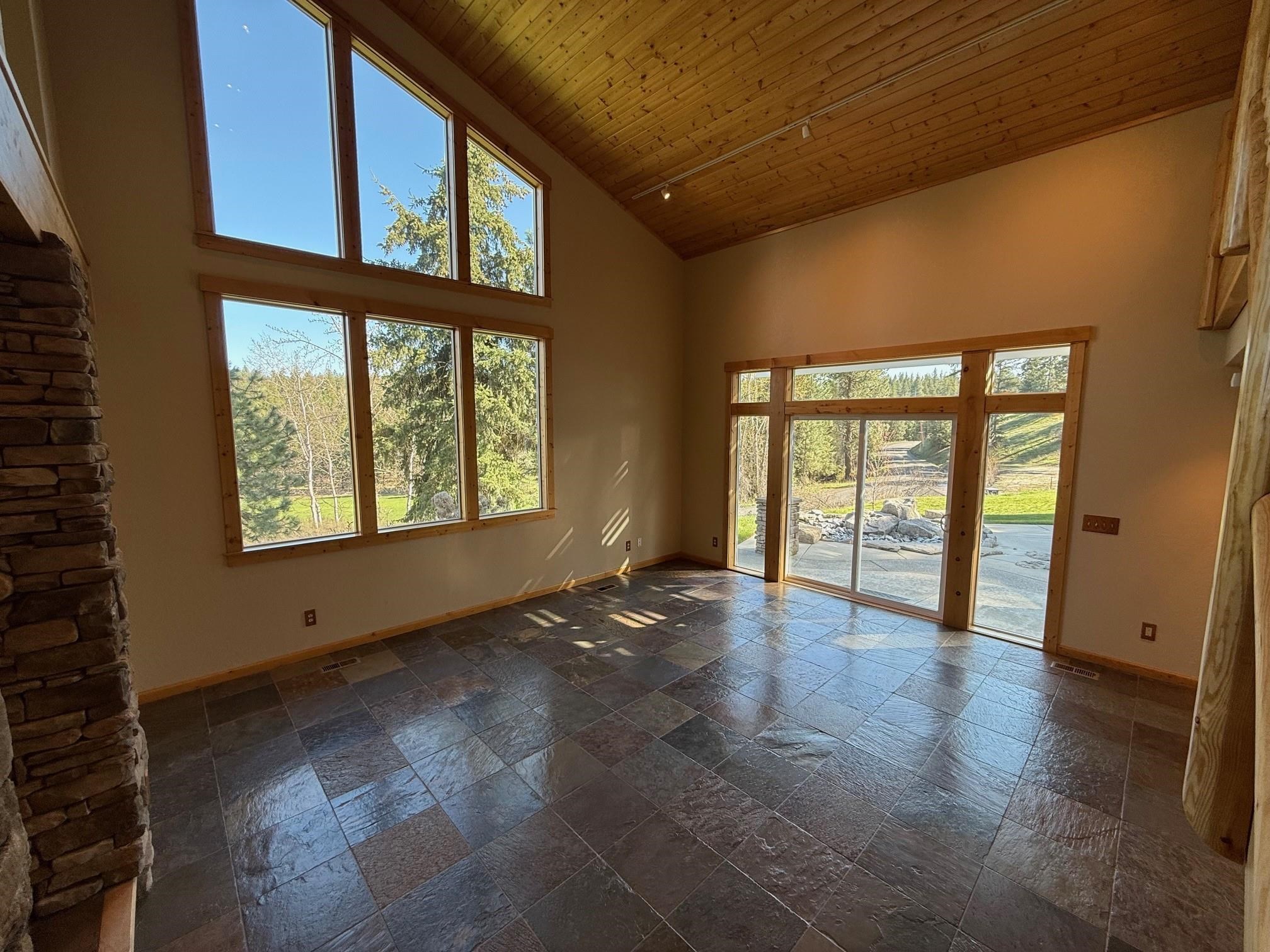 9624 South Sands Road Valleyford, WA 99036 - Photo 5 of 46 Gallery Image 5