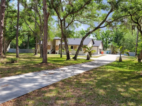 $3,900 | 9405 94th Street North, Seminole, FL 33777