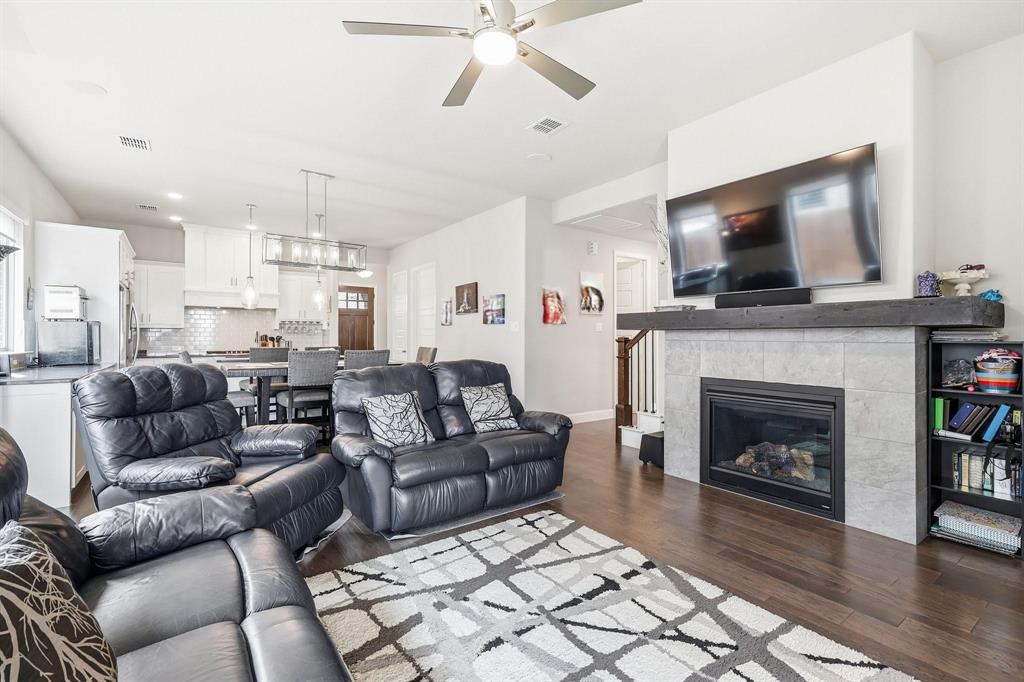 14524 Spitfire Trail Fort Worth, TX 76262 - Photo 13 of 40