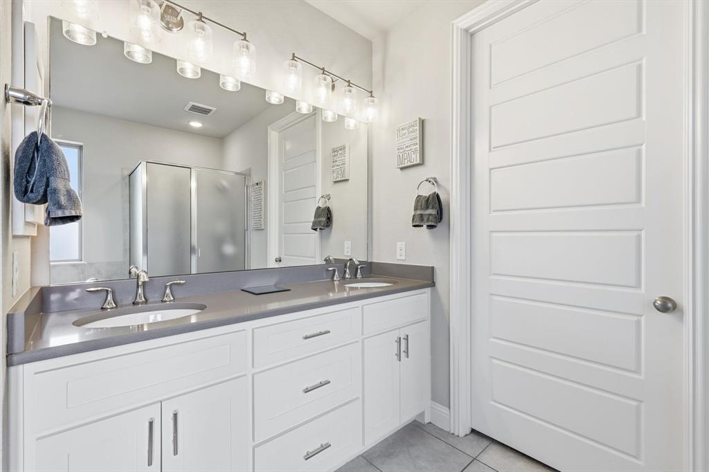 14524 Spitfire Trail Fort Worth, TX 76262 - Photo 20 of 40