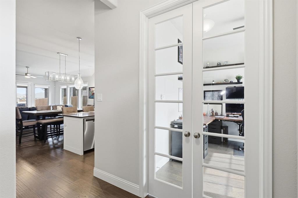 14524 Spitfire Trail Fort Worth, TX 76262 - Photo 6 of 40