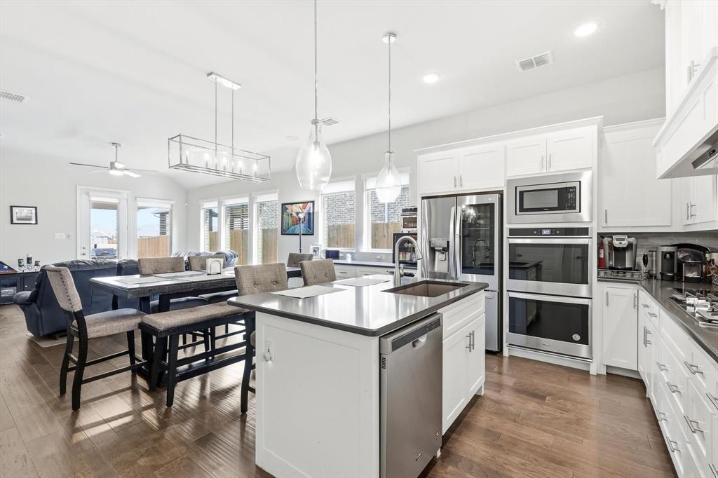 14524 Spitfire Trail Fort Worth, TX 76262 - Photo 7 of 40