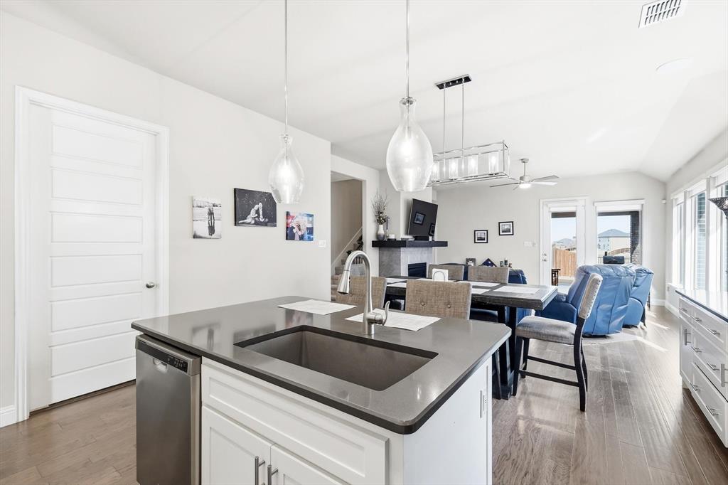 14524 Spitfire Trail Fort Worth, TX 76262 - Photo 10 of 40