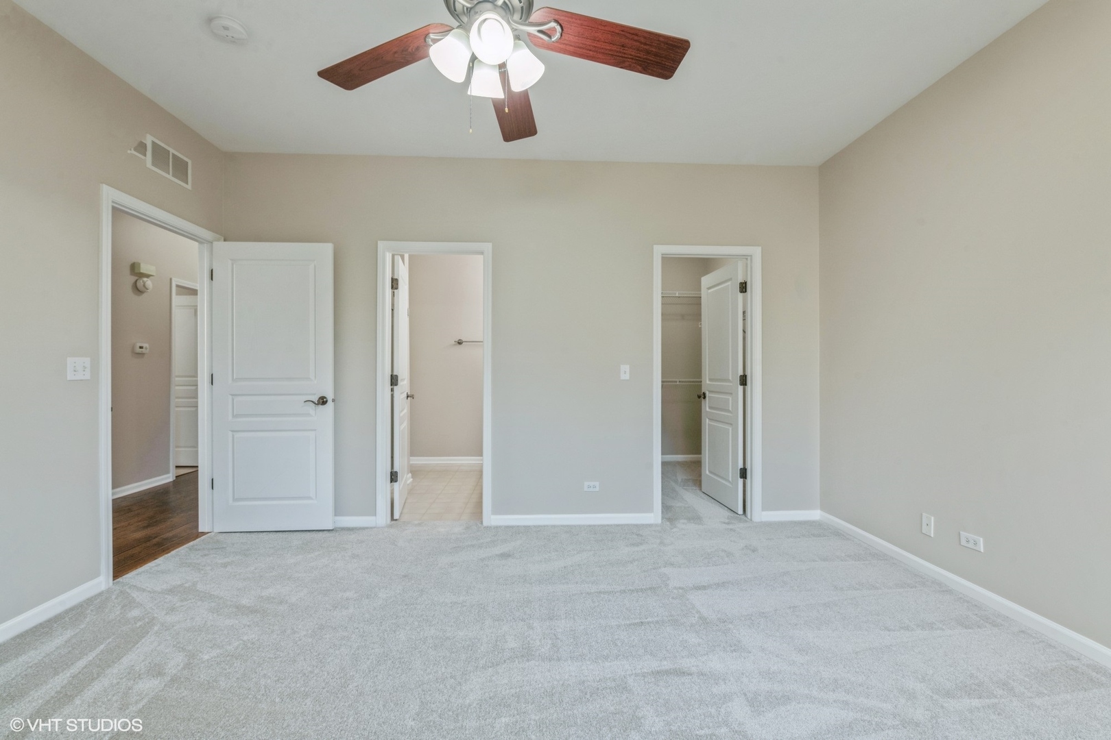 622 South Curran Road Round Lake, IL 60073 - Photo 14 of 25 Gallery Image 14