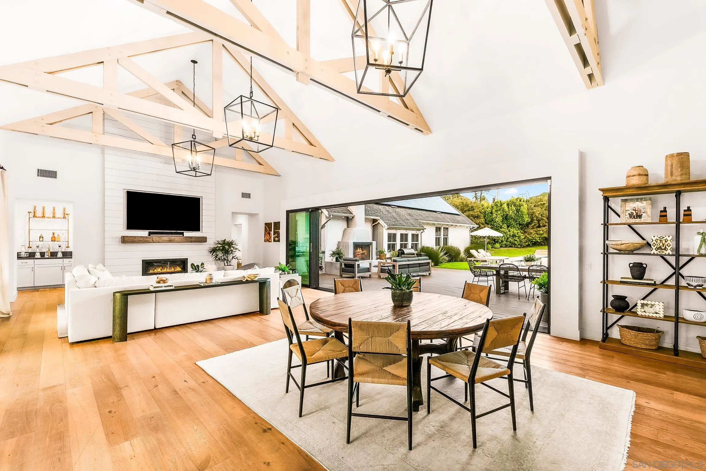 1245 Canton Court Encinitas, CA 92007 - Photo 14 of 71