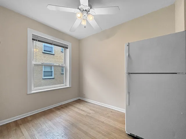 $1,150 | 4240 North Clarendon Avenue, Unit 208S, Chicago, IL 60613