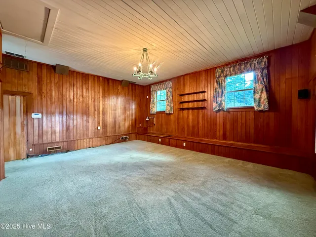 $315,000 | 115 Quail Drive, Plymouth, NC 27962