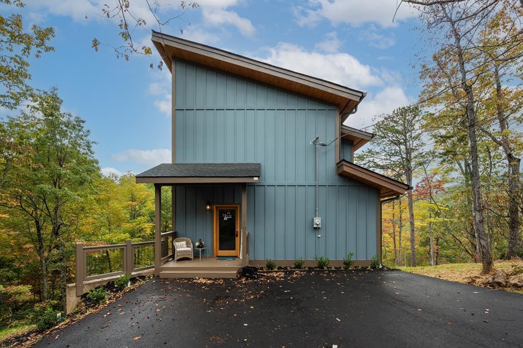 1105 Mathis Hollow Road Gatlinburg, TN 37738 - Photo 1 of 45