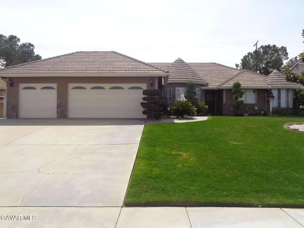 $3,195 | 5736 Bulford Place, Quartz Hill, CA 93536
