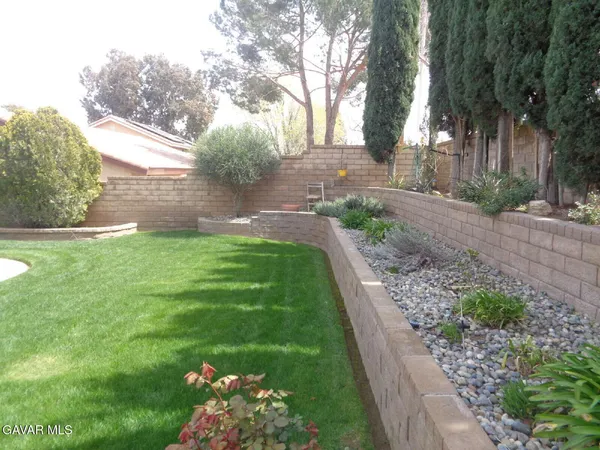 $3,195 | 5736 Bulford Place, Quartz Hill, CA 93536