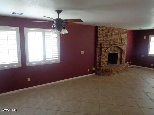 $3,195 | 5736 Bulford Place, Quartz Hill, CA 93536