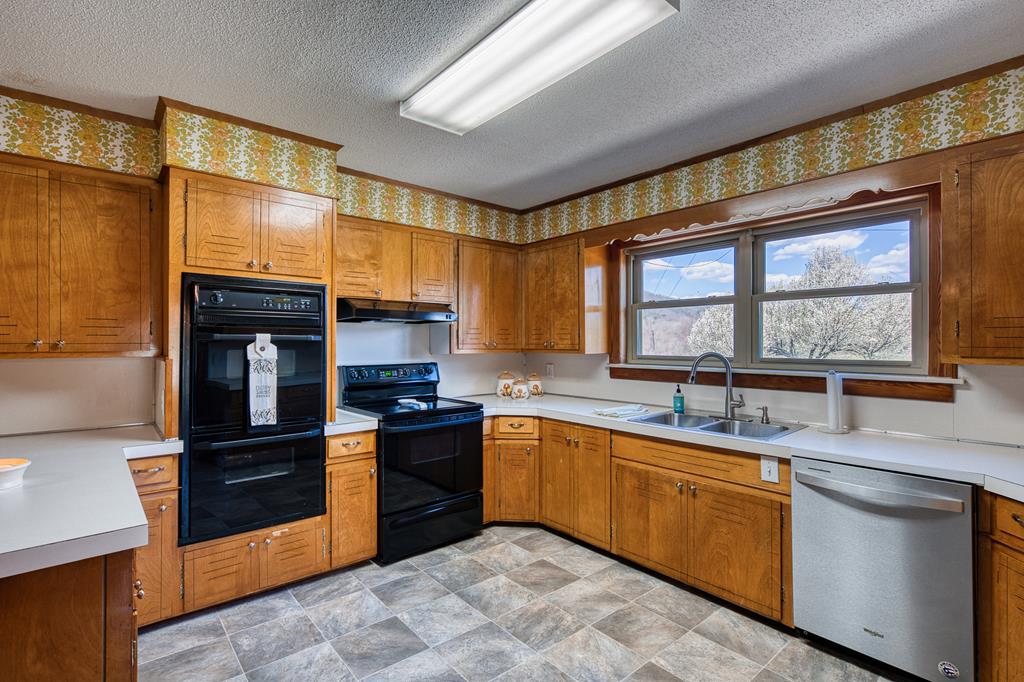 2915 Airport Road Marble, NC 28905 - Photo 13 of 51 Gallery Image 13