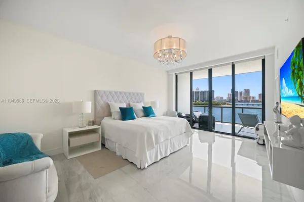 $1,950,000 | 3300 Northeast 188th Street, Unit 414, Aventura, FL 33180