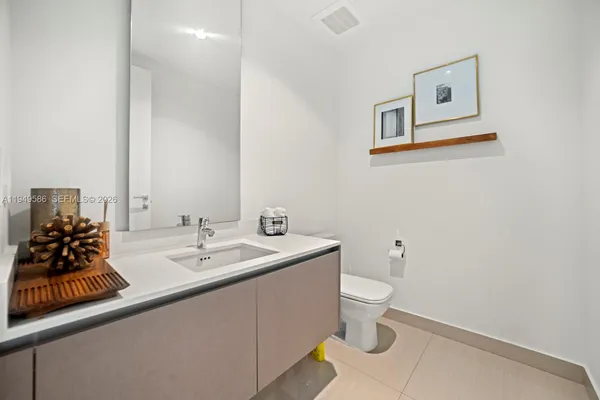 $1,950,000 | 3300 Northeast 188th Street, Unit 414, Aventura, FL 33180